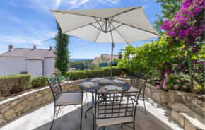 3 Bedroom Awesome Home In Mundanije
